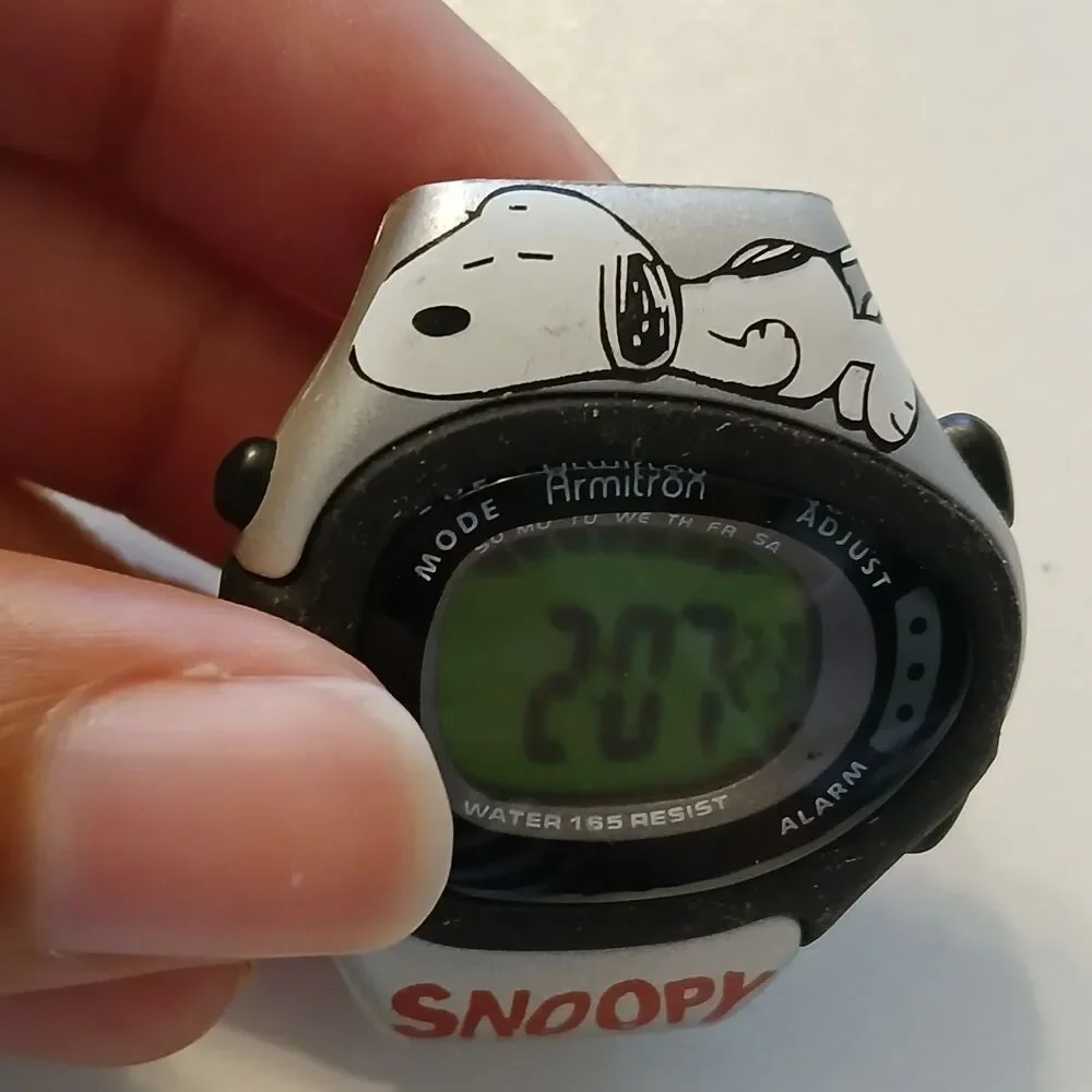 VTG 1990s Armitron All-Sport Snoopy Peanuts Digital LCD Watch 35mm M298 900/250